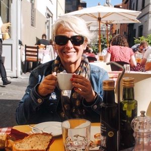 Meet your Posher, Elizabeth